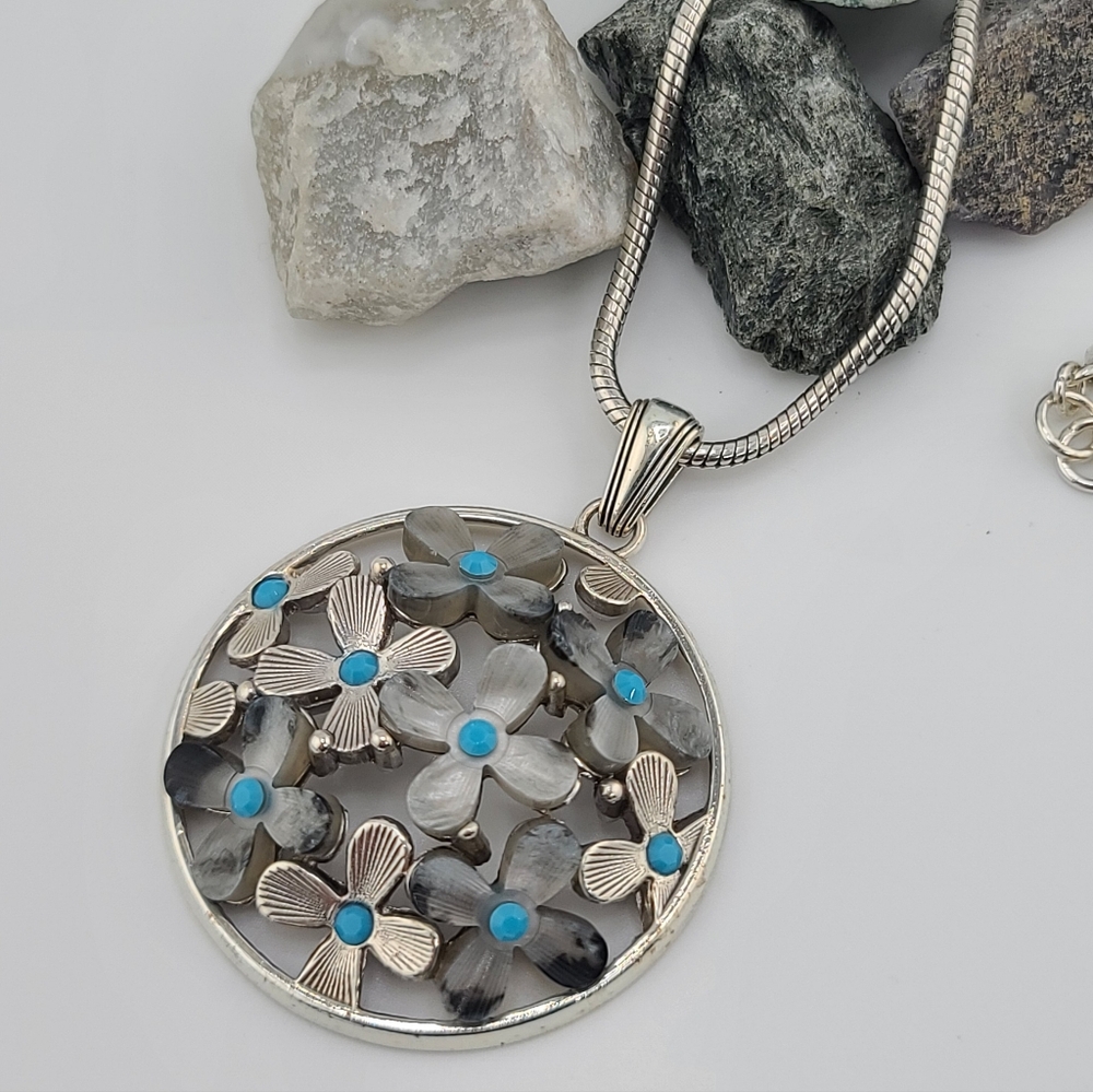 $68 Brighton "Eden's Garden" Asian Influenced Floral Blossoms Round Pendant 🌺